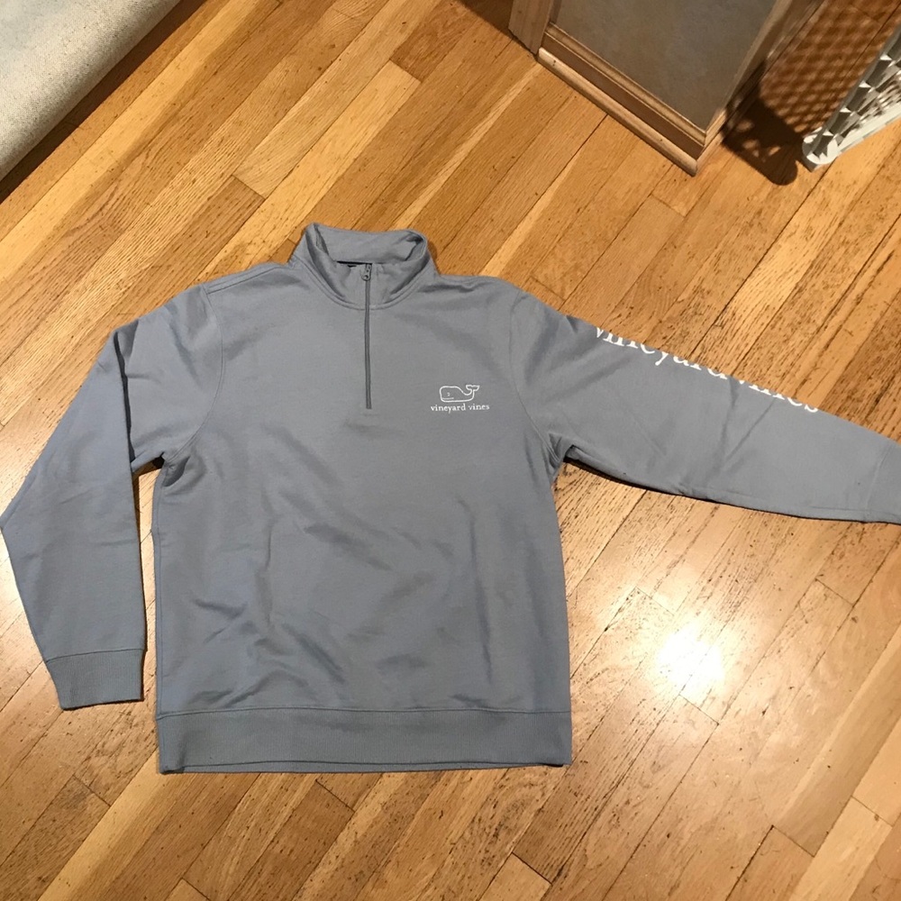 Vineyard Vines Unisex quarter zip sweatshirt